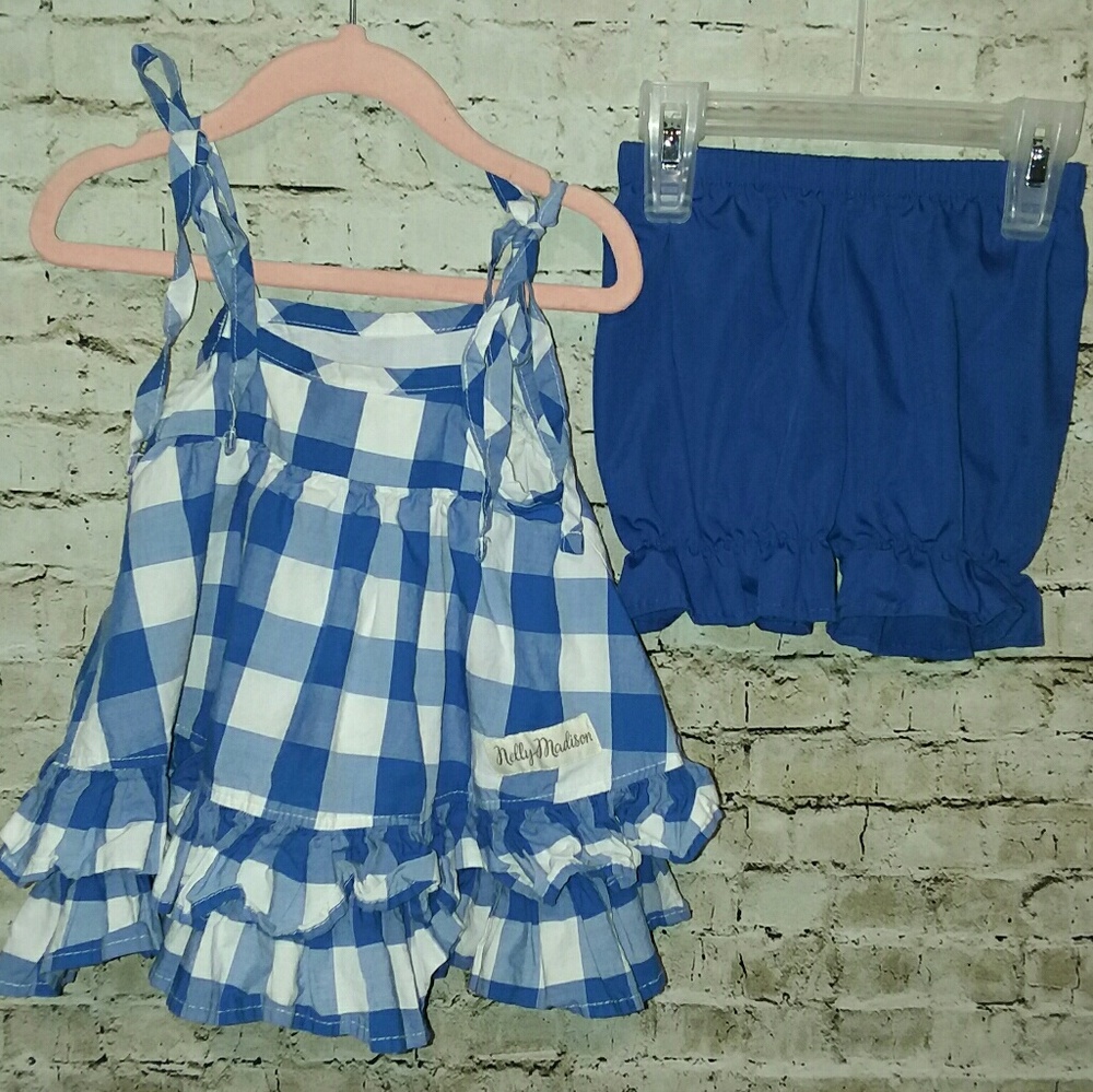 Nelly Madison dress and blooms